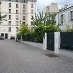 Studio Near Montparnasse