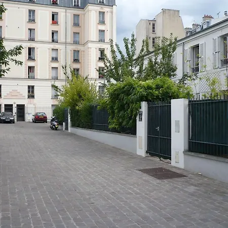 Studio Near Montparnasse Parigi
